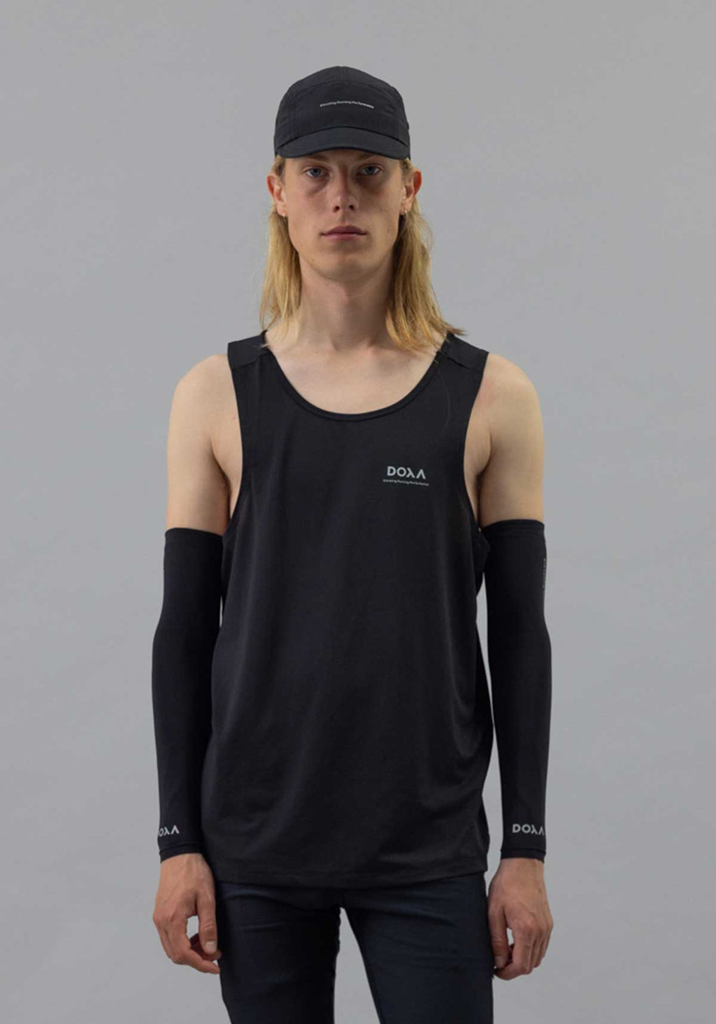 DOXA RUN ApS MENS RERUN SINGLET Singlet Black 02