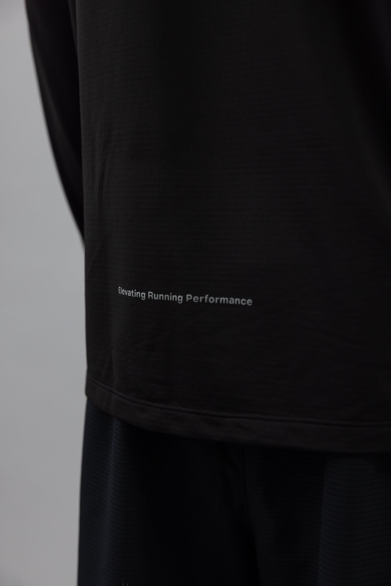 DOXA RUN ApS MNS THERMAL HALF ZIP Tee LS Black 02