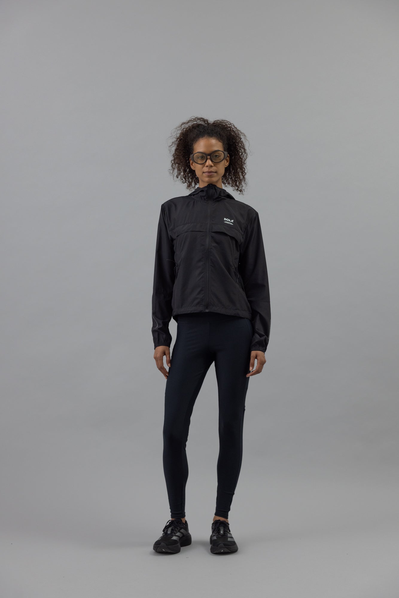 DOXA RUN ApS WOMENS RERUN HOOD JACKET Jacket Black 02