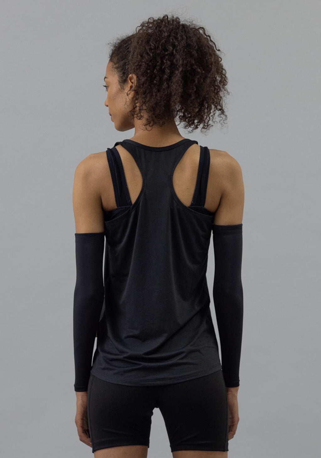 DOXA RUN ApS WOMENS RERUN SINGLET Singlet Black 02