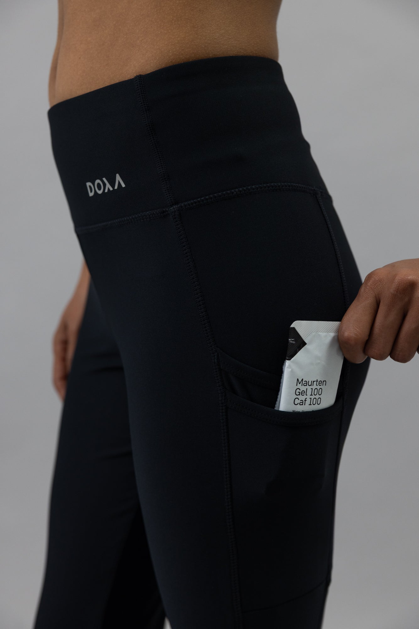 DOXA RUN ApS WOMENS RERUN TIGHTS Tights Black 02