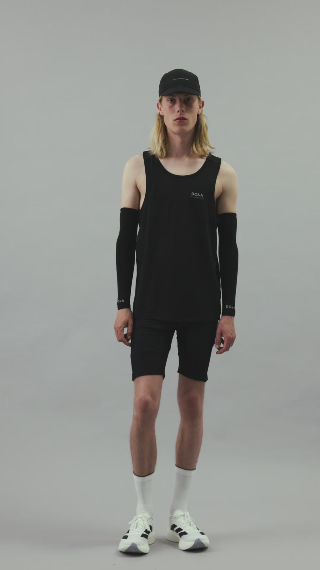 DOXA RUN ApS MENS RERUN SINGLET Singlet Black 02